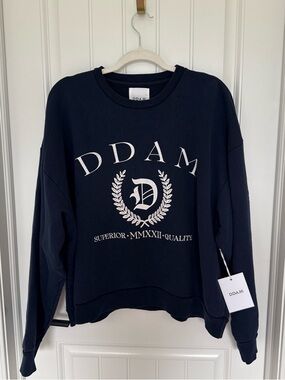 DDAM Riley Crewneck Crest